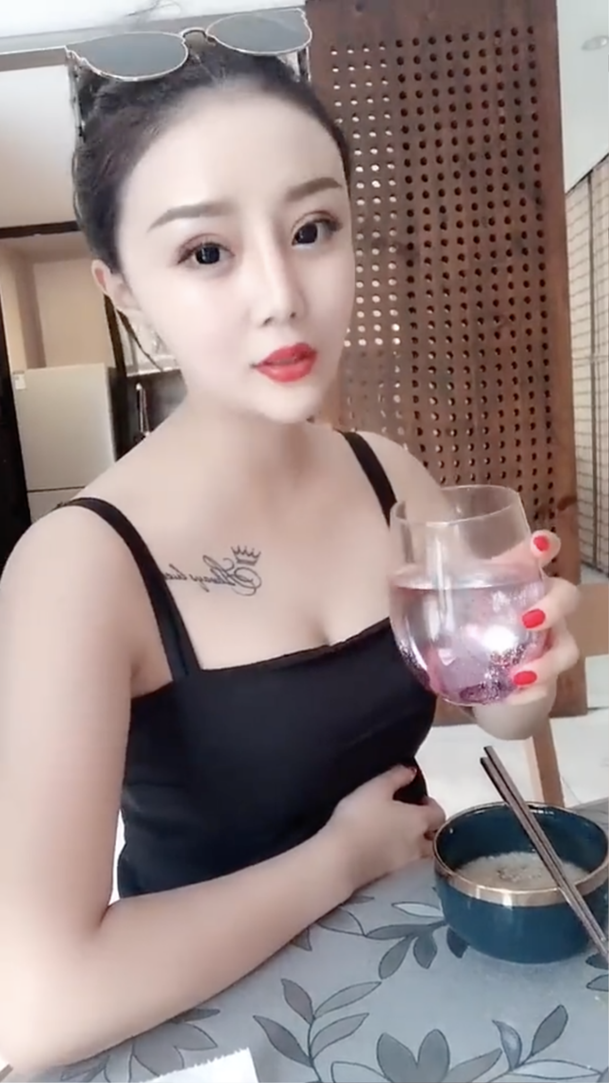 Hotgirl 'hói đầu' vì ăn ngô bằng khoan, công khai hình ảnh 'dao kéo' khiến fan quay lưng Ảnh 5