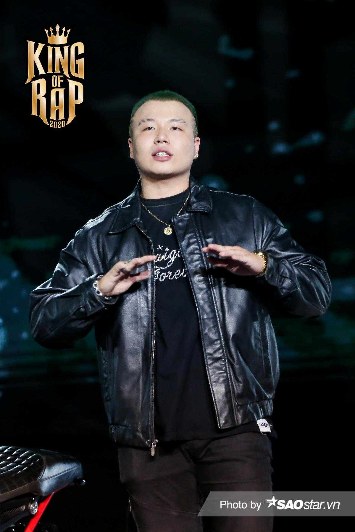 Cổng bình chọn KING OF RAP chính thức mở: RichChoi - Chị Cả - Quân - Droppy tung MV visual art đỉnh cao, 'nội chiến' giành voting Ảnh 16