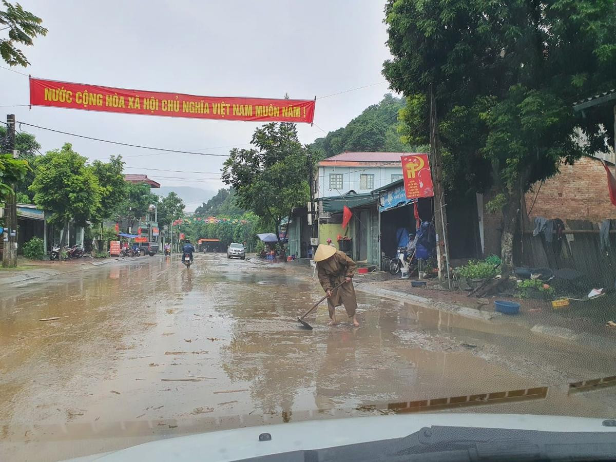 Mưa lớn lịch sử ở Lào Cai, bé 3 tuổi bị lũ cuốn tử vong Ảnh 2