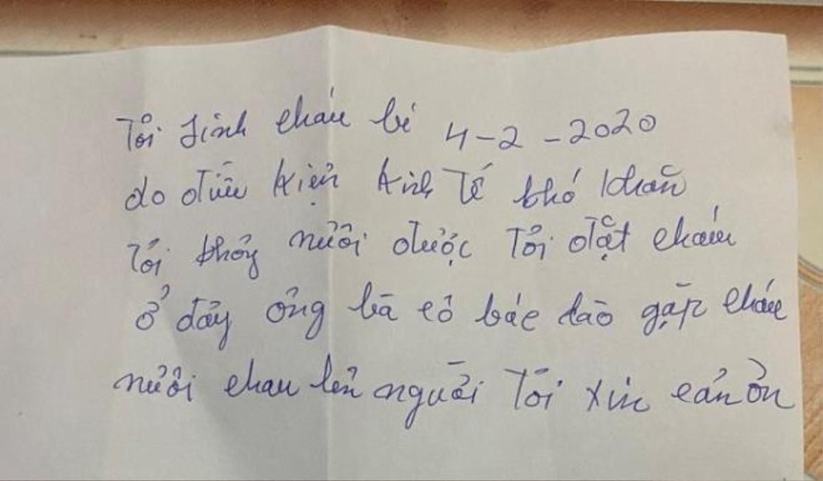 Bé gái 8 tháng tuổi bị bỏ rơi trong thùng xốp kèm lá thư viết tay: 'Tôi đặt cháu ở đây, ông bà cô bác nào gặp cháu nuôi dạy cháu nên người' Ảnh 1