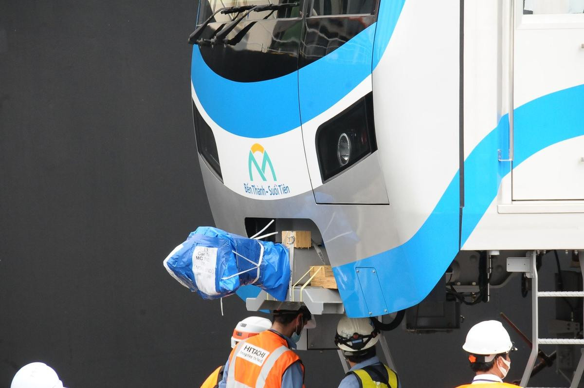 Hình ảnh đầu tiên của đoàn tàu Metro Bến Thành - Suối Tiên vừa có mặt ở Sài Gòn Ảnh 7