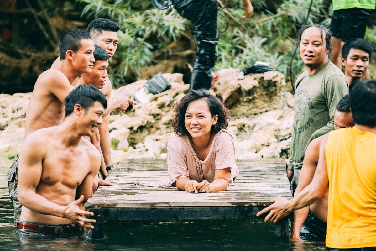 Thái Thùy Linh: Vét hết đồng tiền cuối cùng để thực hiện những chuyến du ca của cuộc đời Ảnh 14