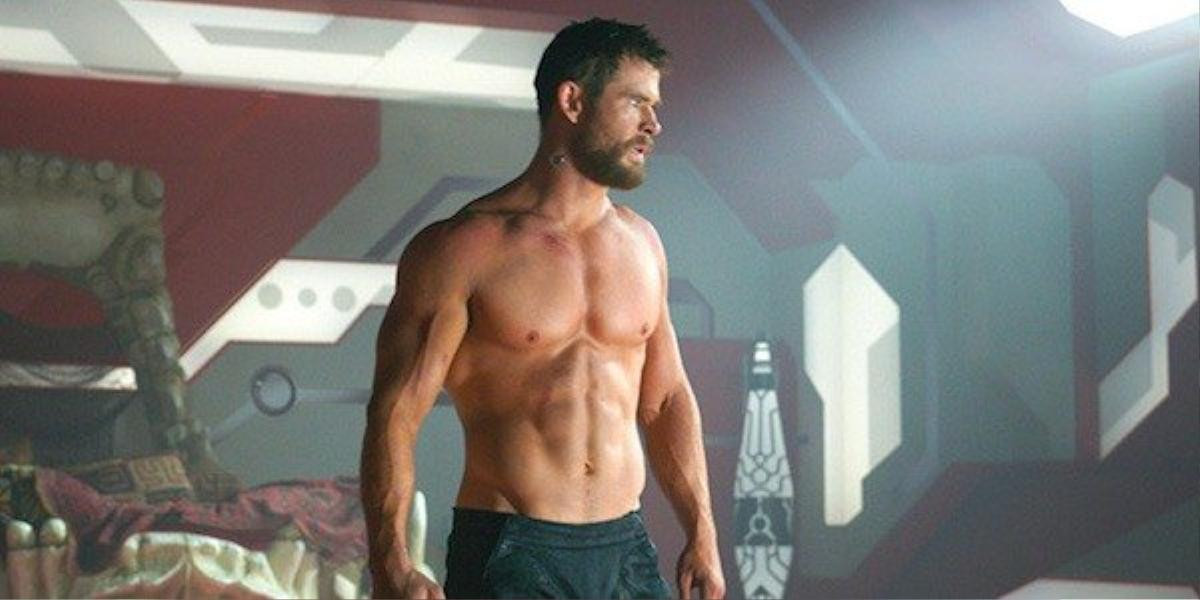 Hội mỹ nam 'lột xác' sau khi gia nhập MCU: Người người nhà nhà theo đuổi body 6 múi, riêng 'anh Thỏ' Chris Hemsworth lại thích chơi trội Ảnh 7