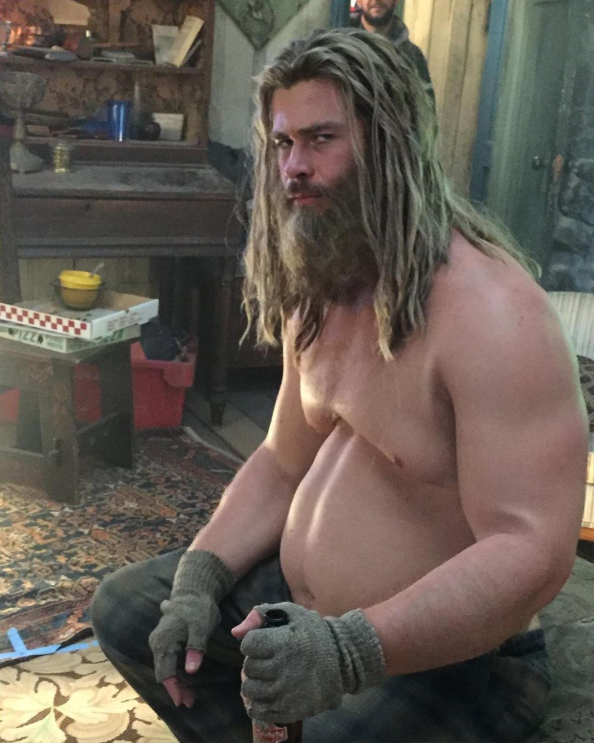 Hội mỹ nam 'lột xác' sau khi gia nhập MCU: Người người nhà nhà theo đuổi body 6 múi, riêng 'anh Thỏ' Chris Hemsworth lại thích chơi trội Ảnh 8