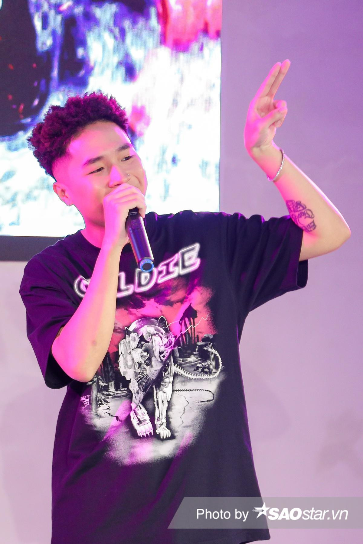 Trước giờ lên sóng KING OF RAP: HIEUTHUHAI e ngại 'kèo này hơi căng khi đấu với RIGHT' Ảnh 7