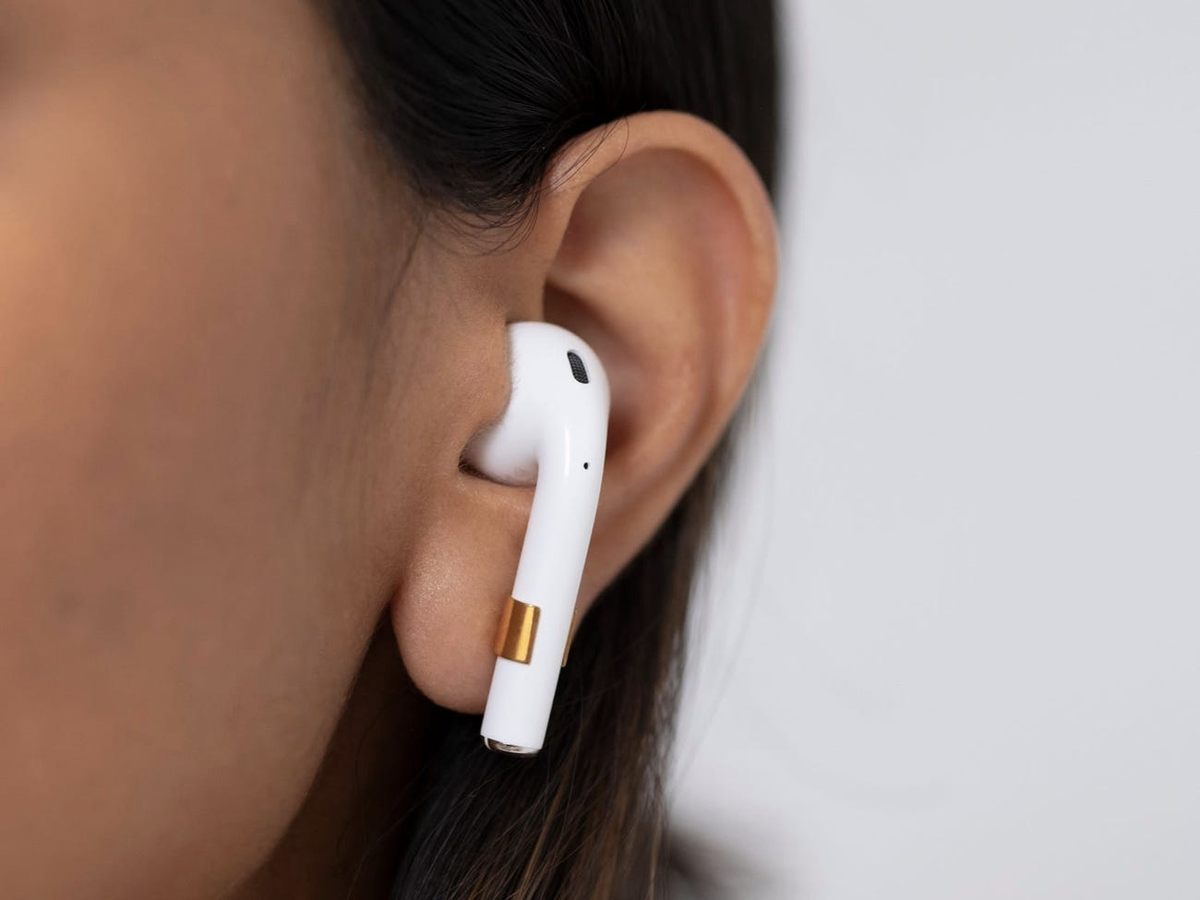 Hãng phụ kiện ra mắt khuyên tai giữ AirPods độc lạ, muốn làm rơi cũng không dễ Ảnh 5