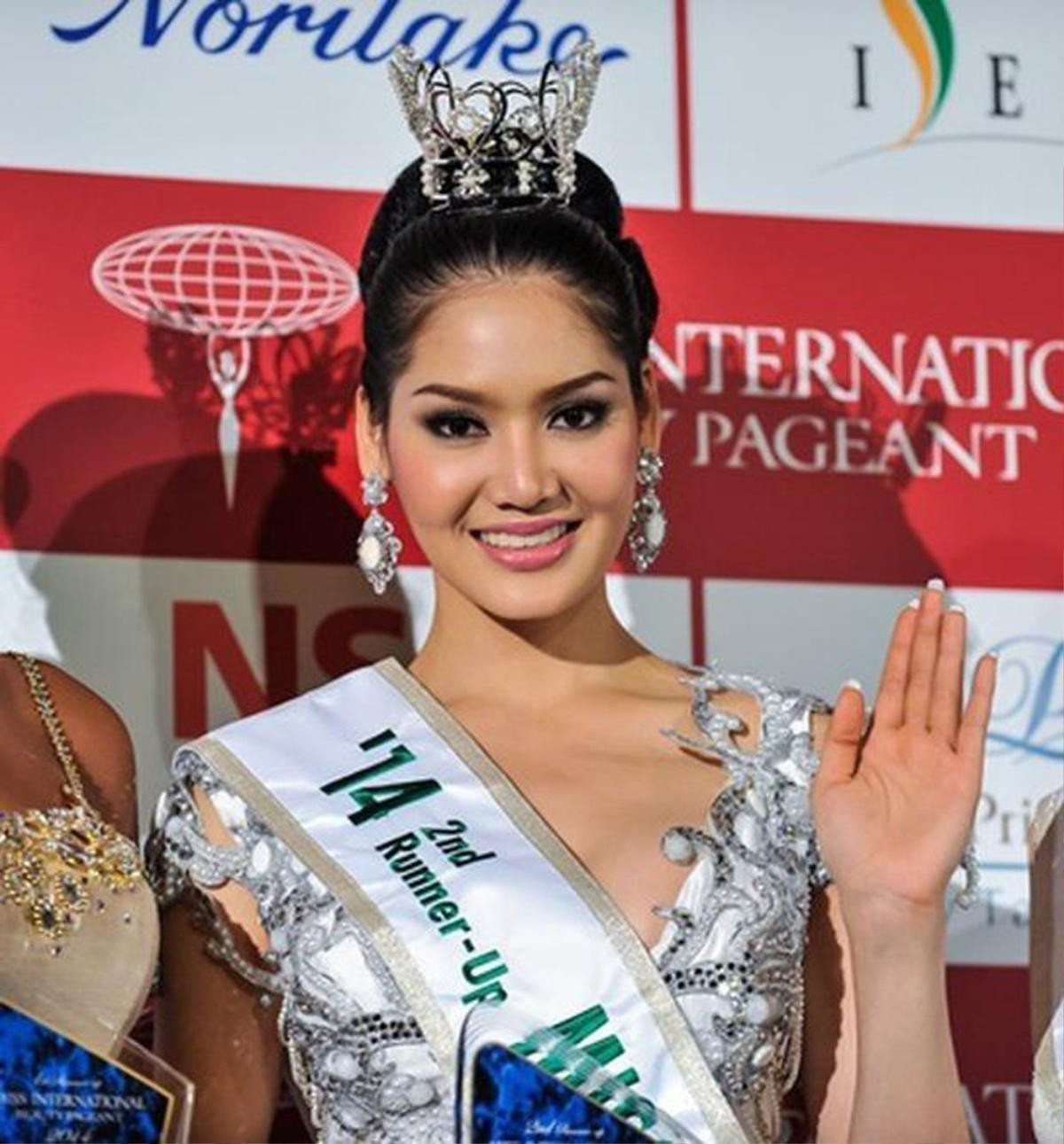 Punika trượt vương miện, fan đồng loạt gọi tên Thúy Vân: Mãi là Á hậu mơ về Miss Universe! Ảnh 10