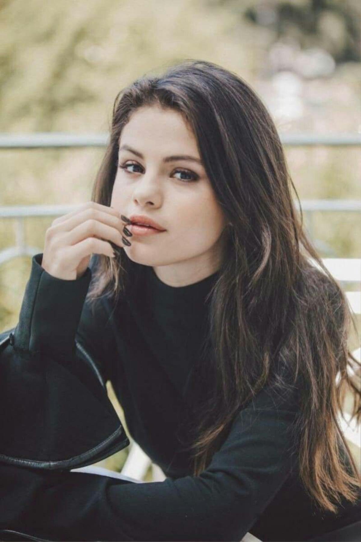 7749 lần Selena Gomez than vãn trầm cảm còn nổi hơn cả album mới phát hành, đến chán đời nàng ạ! Ảnh 7