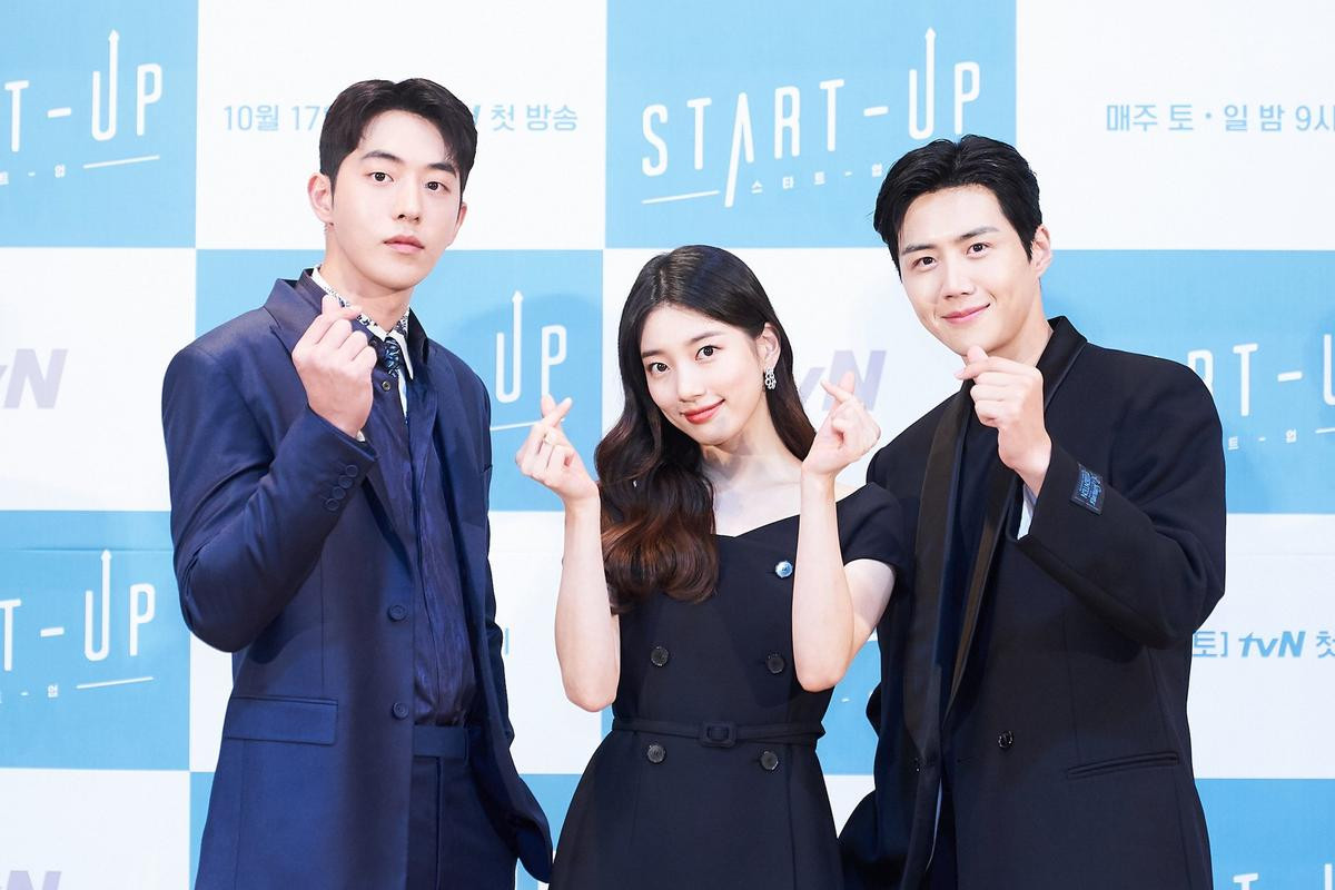 Họp báo 'Start-up': Suzy tựa nữ thần nhưng bị Nam Joo Hyuk 'ghẻ lạnh' vì nam phụ Ảnh 2