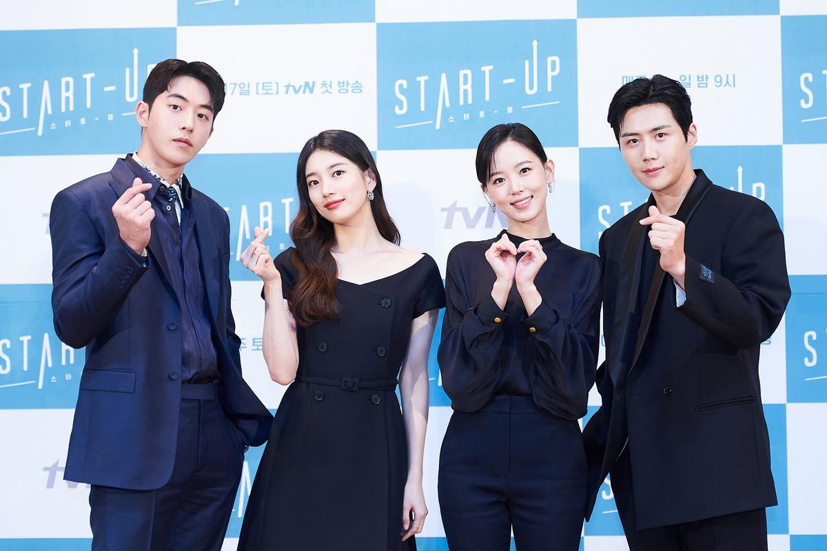 Họp báo 'Start-up': Suzy tựa nữ thần nhưng bị Nam Joo Hyuk 'ghẻ lạnh' vì nam phụ Ảnh 1