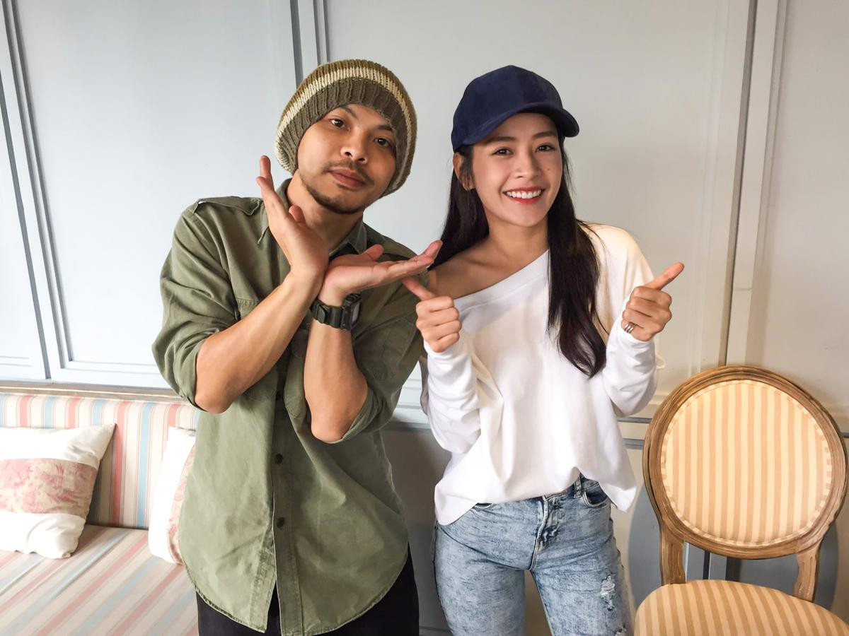 Namewee - Nam ca sĩ Malaysia từng hát cùng Hồ Quang Hiếu chấp nhận thử thách du lịch của Khả Ngân tại Việt Nam Ảnh 2