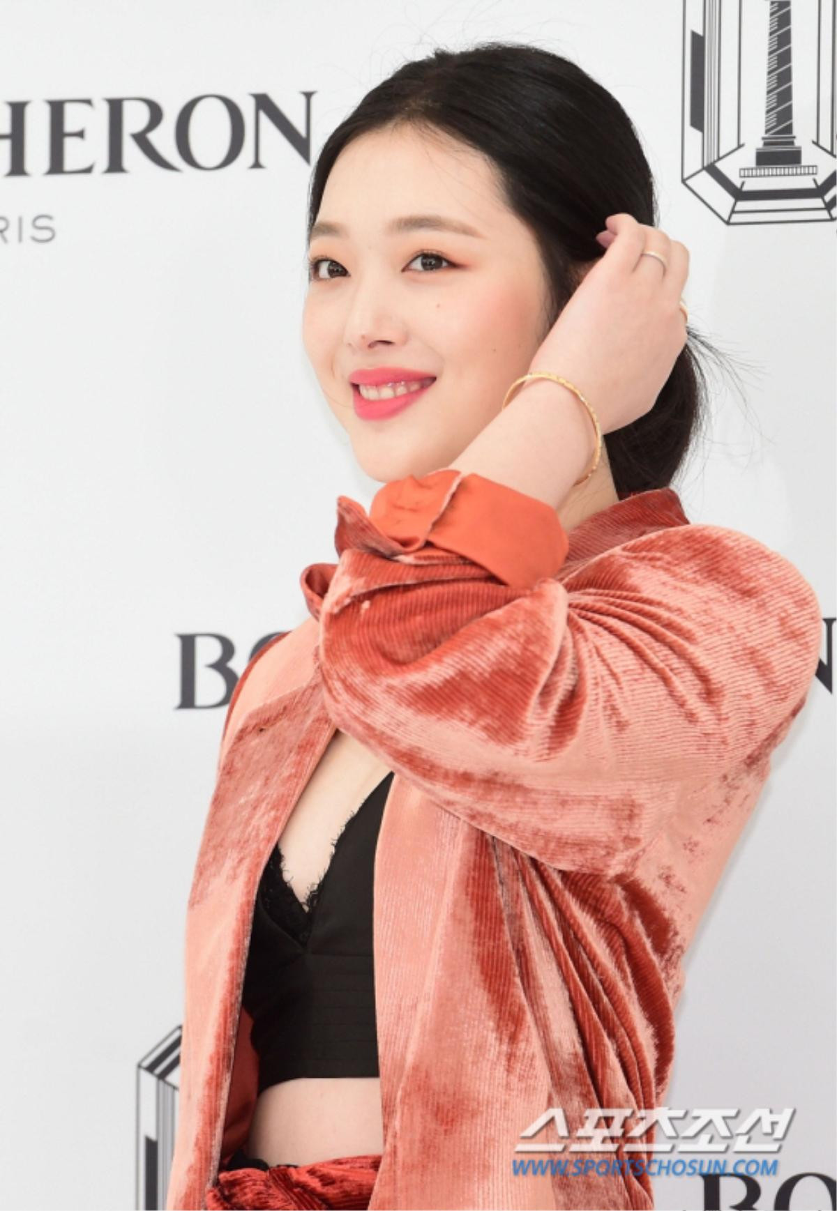 Sulli tái sinh thành con trai 'tiểu mỹ nam' của diễn viên Kim Jae Won? Ảnh 3