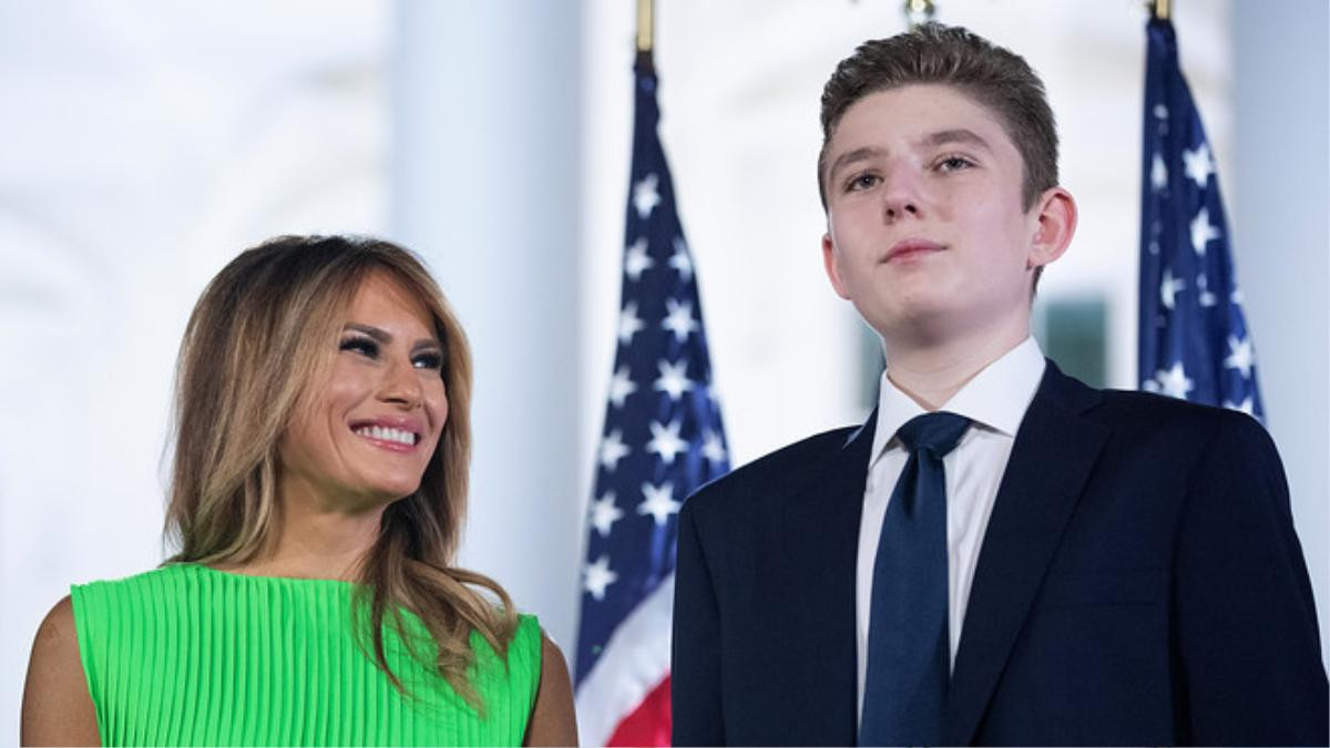 Melania Trump: Trải nghiệm nhiễm COVID-19 giống như 'đi tàu lượn siêu tốc', con trai Barron từng dương tính Ảnh 1