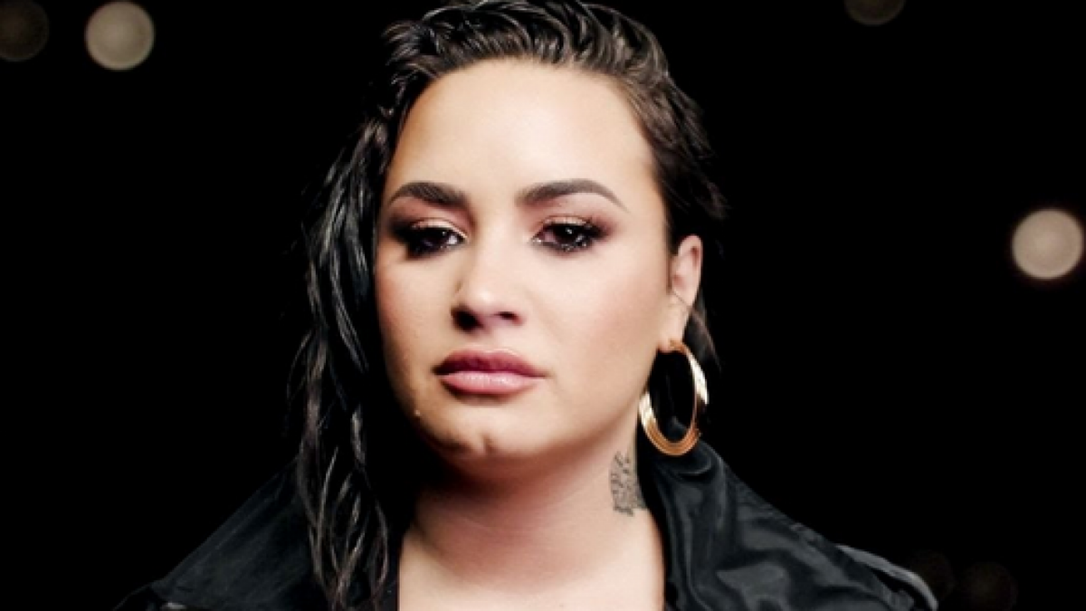 Demi Lovato với quyết định liều mạng trong sự nghiệp: Hát đá xoáy tổng thống Donald Trump trong ca khúc mới Ảnh 2