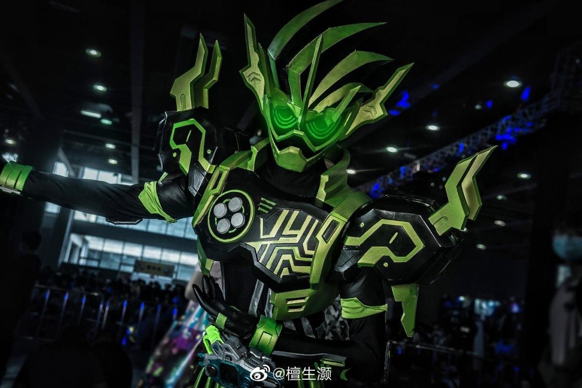 Trầm trồ với loạt ảnh cosplay cực ngầu về Kamen Rider Cronus trong Ex-Aid Ảnh 8