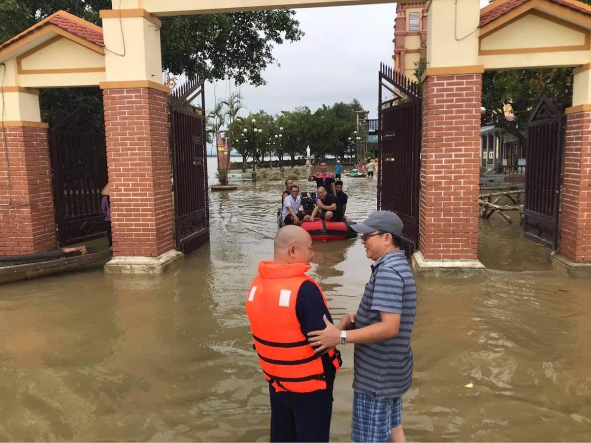 Thúy Diễm quyên góp được 481 triệu đồng sau 2 ngày kêu gọi để ủng hộ đồng bào miền Trung Ảnh 6