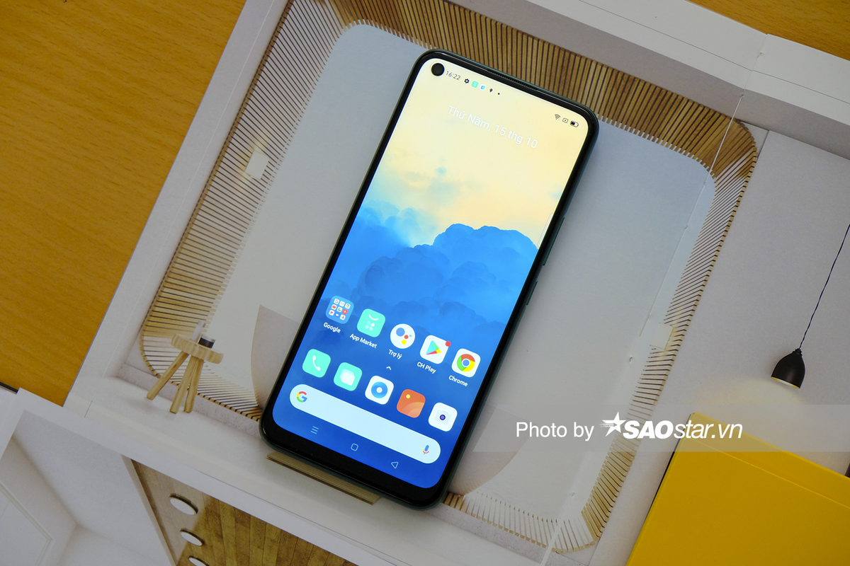 Mở hộp 'tân binh' smartphone tầm trung Realme 7i tại VN Ảnh 1