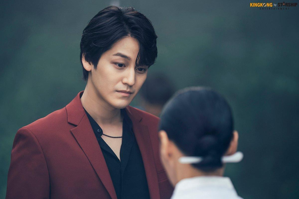 101 khoảnh khắc khó cưỡng trước Kim Bum trong 'Bạn trai tôi là hồ ly': Áo đỏ chứng tỏ chồng em! Ảnh 2