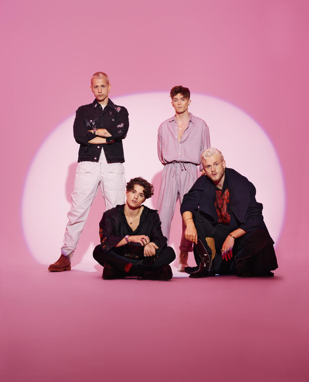 The Vamps trở lại với album 'Cherry Blossom' sau một năm vắng bóng Ảnh 4