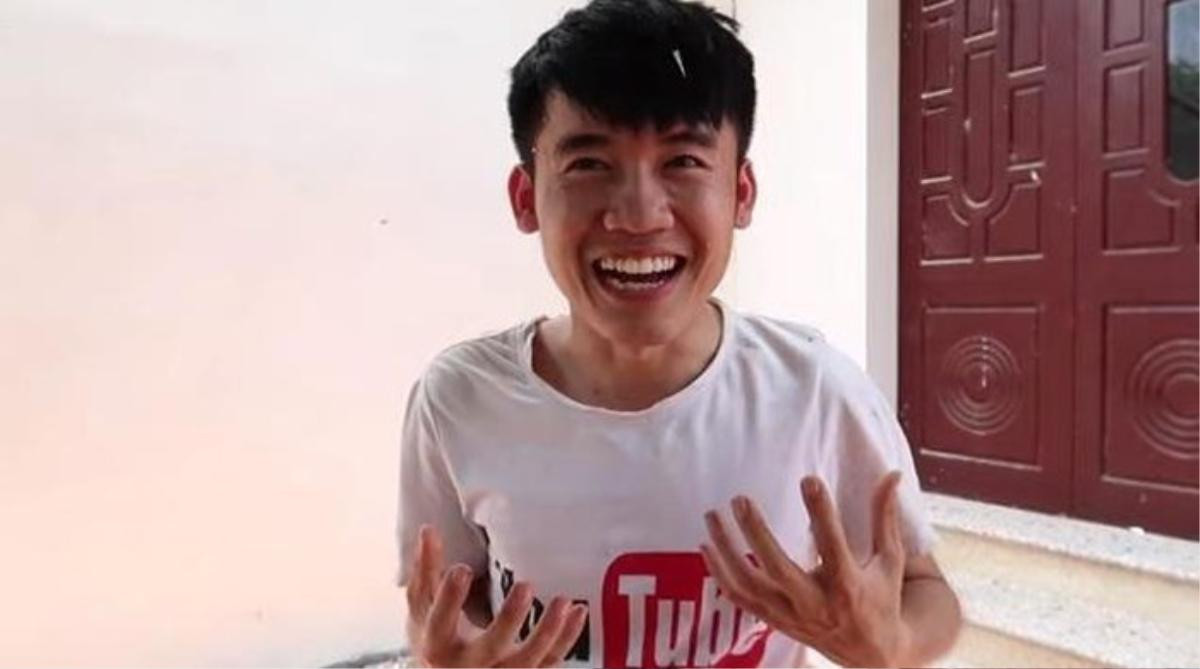 Hưng Vlog tuyên bố 'đi nước ngoài' sau hàng loạt lùm xùm về kênh YouTube Ảnh 3