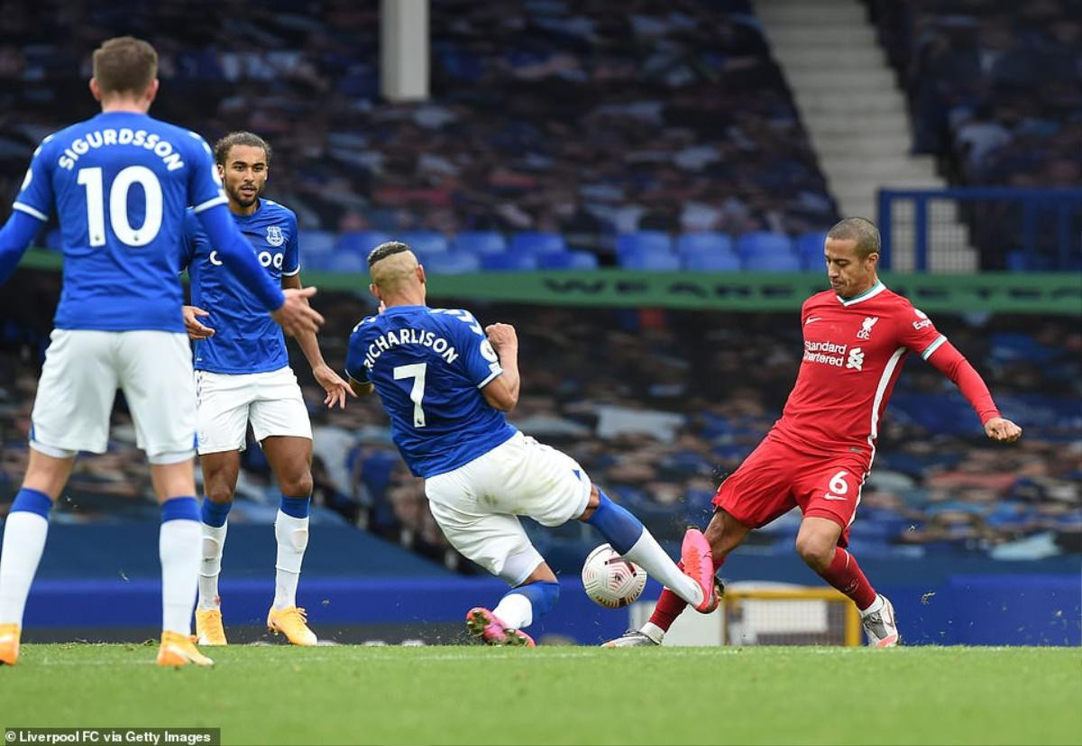 Everton 2-2 Liverpool: Chấn thương, thẻ đỏ và VAR trong trận derby kịch tính Ảnh 5