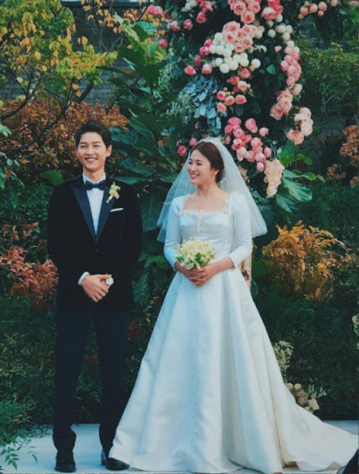 Tiết lộ gây sốc: Song Joong Ki 'ép' Song Hye Kyo mau chóng ly hôn? Ảnh 3