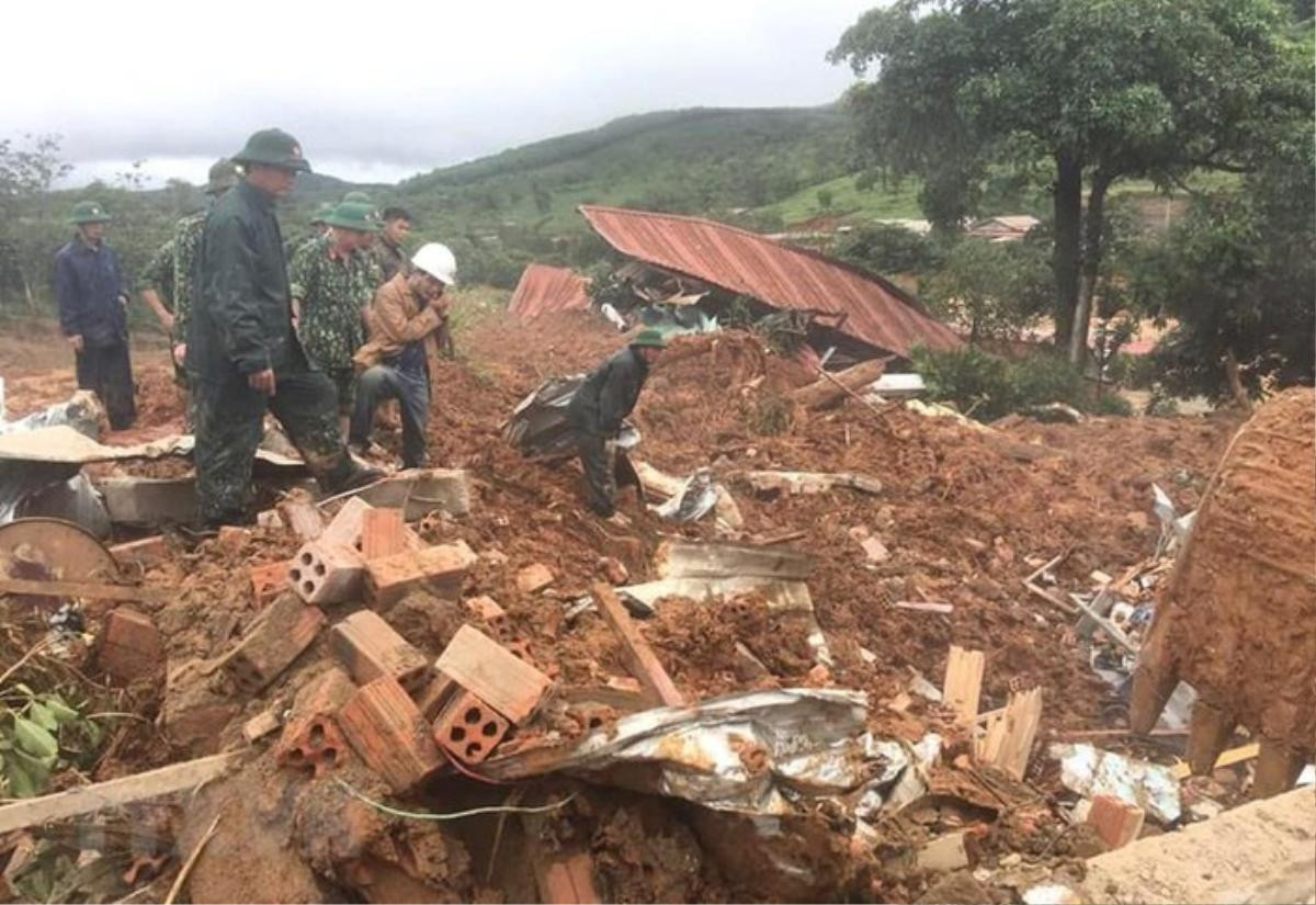 Vụ sạt lở ở Quảng Trị: Người chiến sĩ thoát chết kể lại giây phút đất đá ập xuống Đoàn 337 trong đêm Ảnh 2