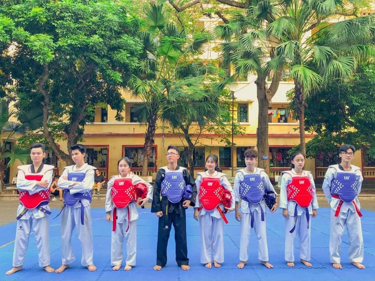 Dàn nữ sinh vừa sở hữu nhan sắc 'cực phẩm' vừa giỏi Taekwondo của đại học Kinh tế quốc dân Ảnh 14