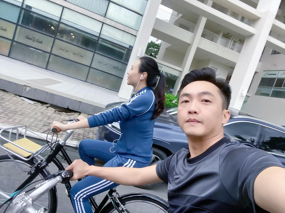 Đàm Thu Trang khoe vóc dáng hoàn hảo sau hai tháng sinh con gái đầu lòng Ảnh 6