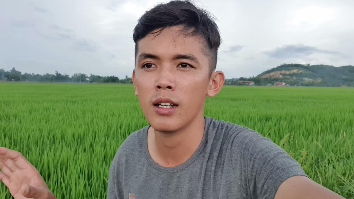 Sang Vlog trích nửa tháng lương YouTube để ủng hộ đồng bào miền Trung Ảnh 4