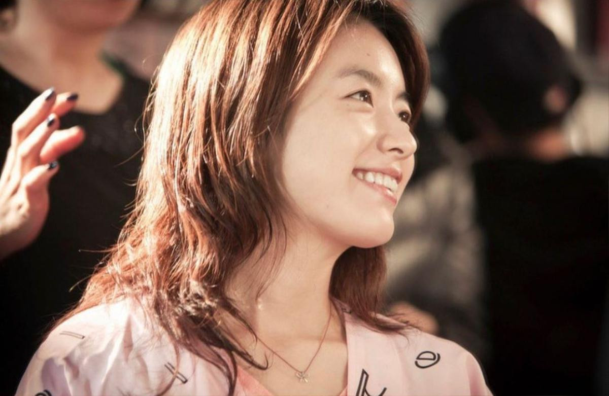 Han Hyo Joo bất ngờ đăng ảnh 'tình tứ' với So Ji Sub trong quá khứ Ảnh 2