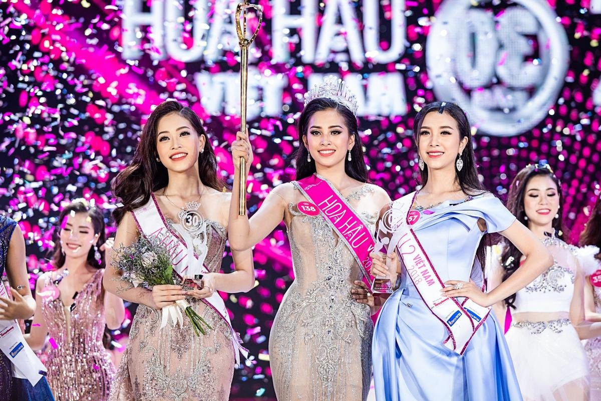 Muốn chắc suất đi chinh chiến Miss World, thí sinh Hoa hậu Việt Nam nên tham khảo chiêu bài của Tiểu Vy Ảnh 20