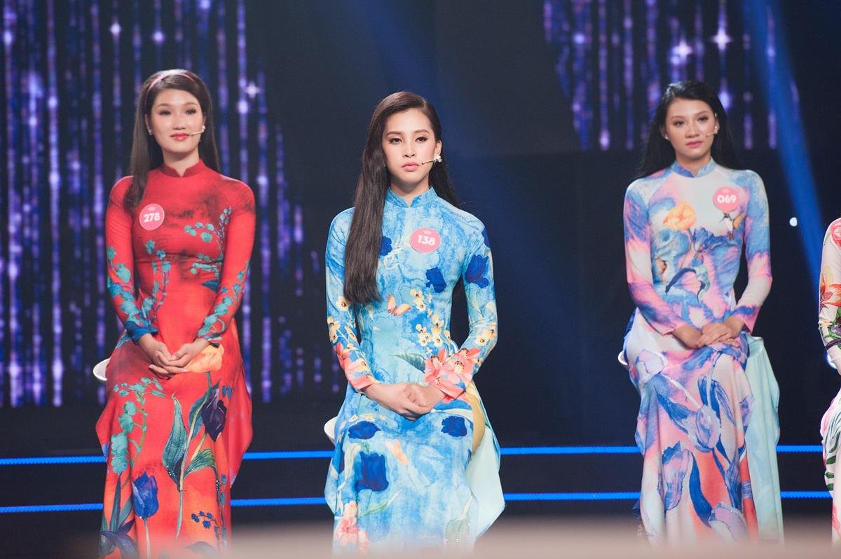 Muốn chắc suất đi chinh chiến Miss World, thí sinh Hoa hậu Việt Nam nên tham khảo chiêu bài của Tiểu Vy Ảnh 13