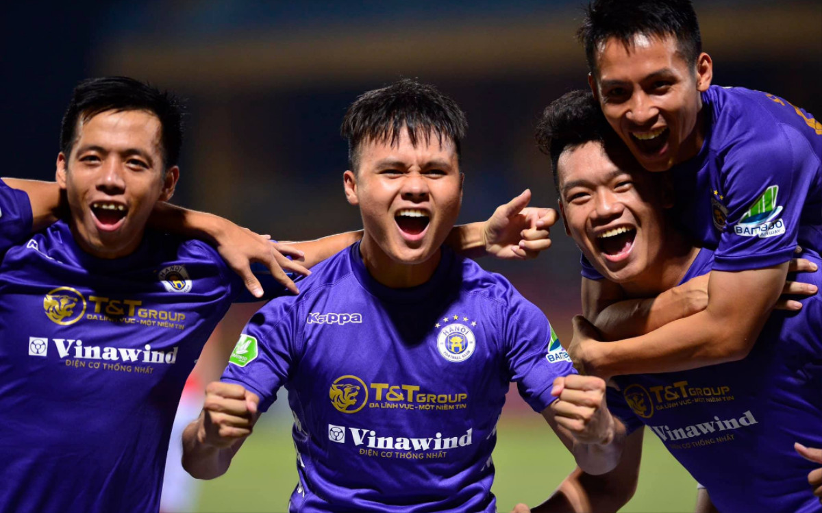 Quang Hải ghi bàn phút 90, Hà Nội FC lên ngôi đầu V-League 2020 Ảnh 1