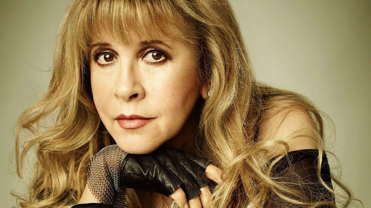 Stevie Nicks cay đắng thừa nhận tiêm botox khiến cô giống quỷ satan Ảnh 1