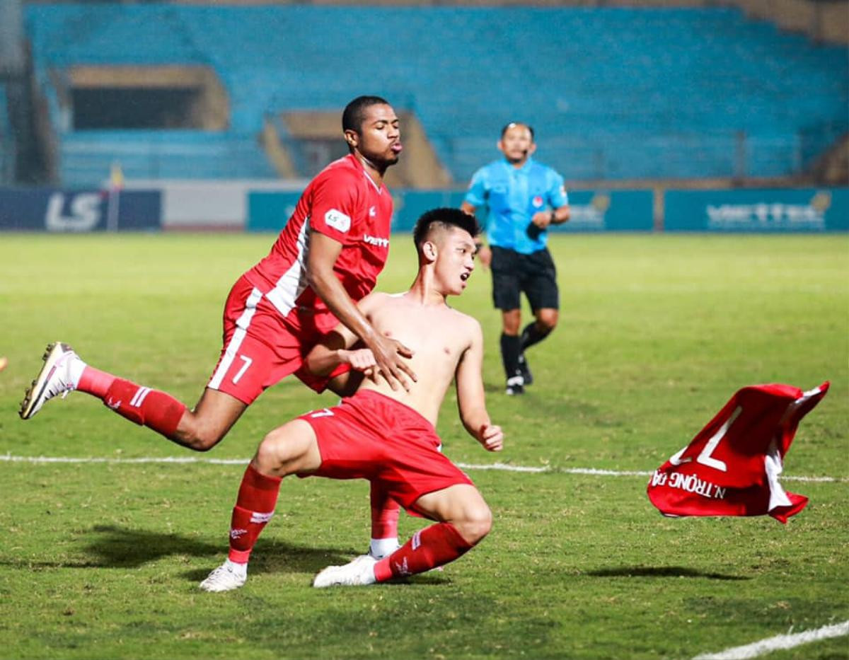 Trọng Đại xin lỗi sau khi lập siêu phẩm đưa Viettel lên ngôi đầu V-League 2020 Ảnh 2