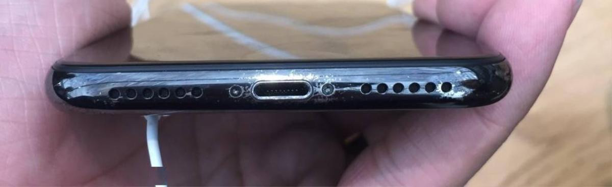 iPhone 12 bị tróc sơn, nứt kính chỉ sau vài ngày khiến nhiều người hoài nghi về chất lượng Ảnh 5