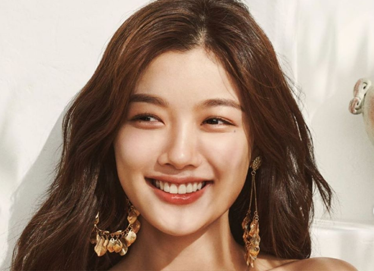 Kim Yoo Jung khoe nhan sắc xinh đẹp hiếm trong ảnh selfie ở nhà Ảnh 5