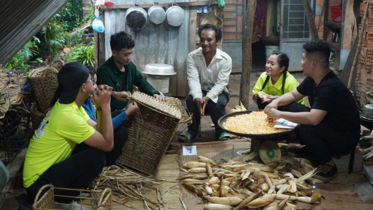 Lâm Vỹ Dạ - Hứa Minh Đạt xúc động nhìn lại hành trình cùng những mảnh đời bất hạnh thắp sáng ước mơ Ảnh 4