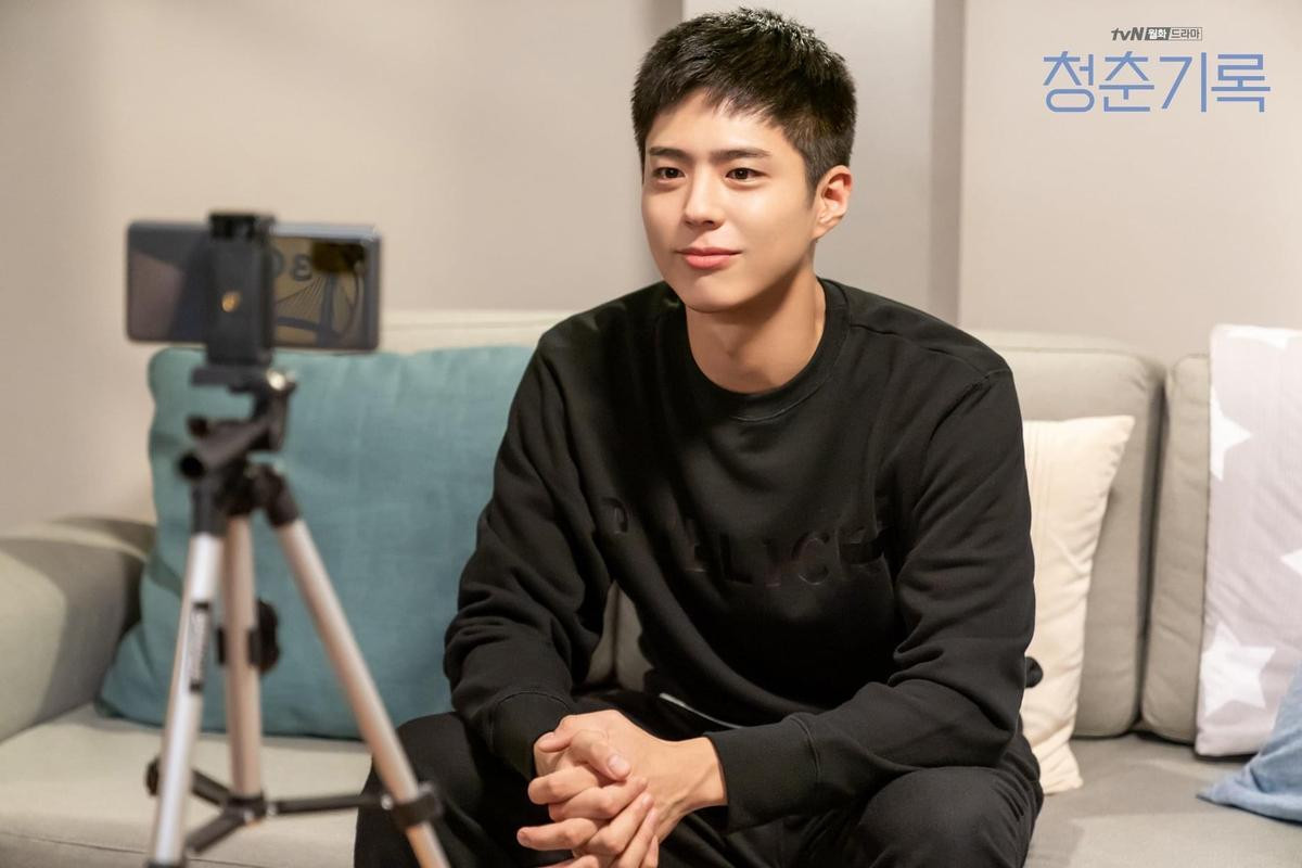 Rating 27/10: Siêu phẩm cực đỉnh giới thượng lưu vượt Park Bo Gum, 'Trở lại tuổi 18' thấp lát đát Ảnh 1