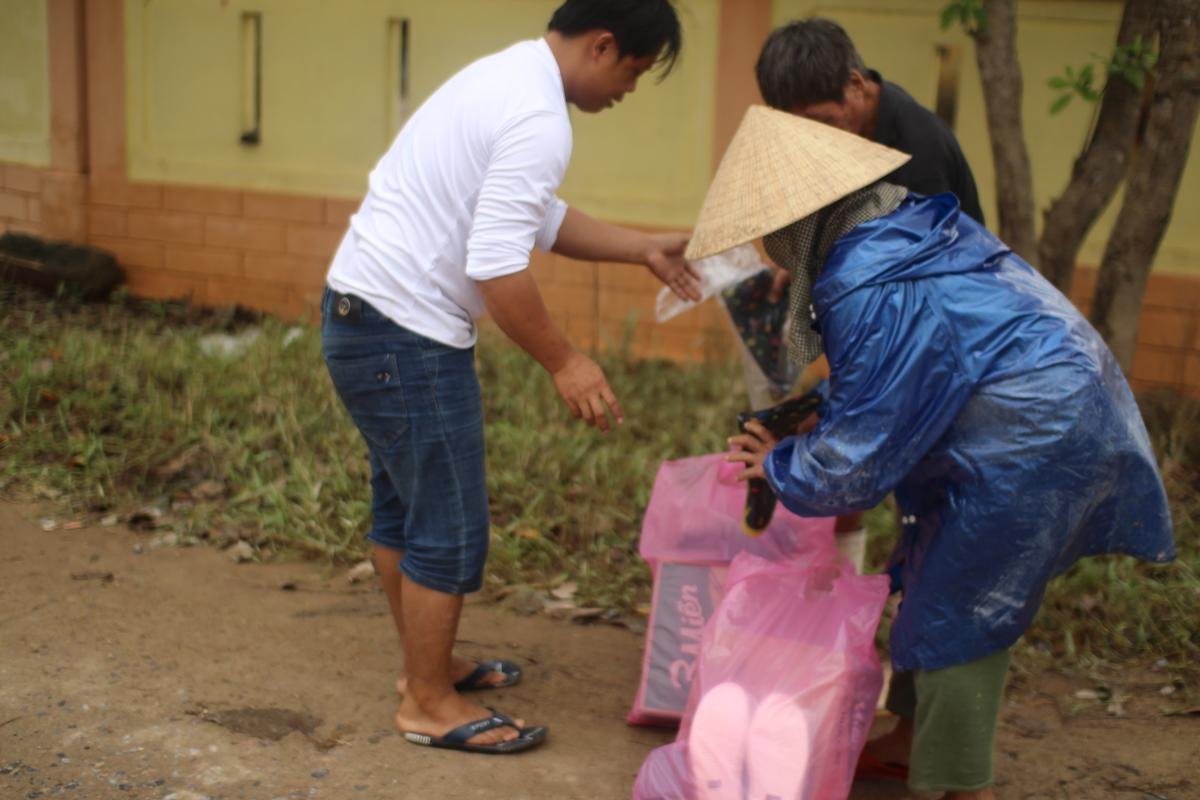 Nỗi niềm miền Trung: Bão lũ triền miên và những phận đời sau cơn giông gió Ảnh 6