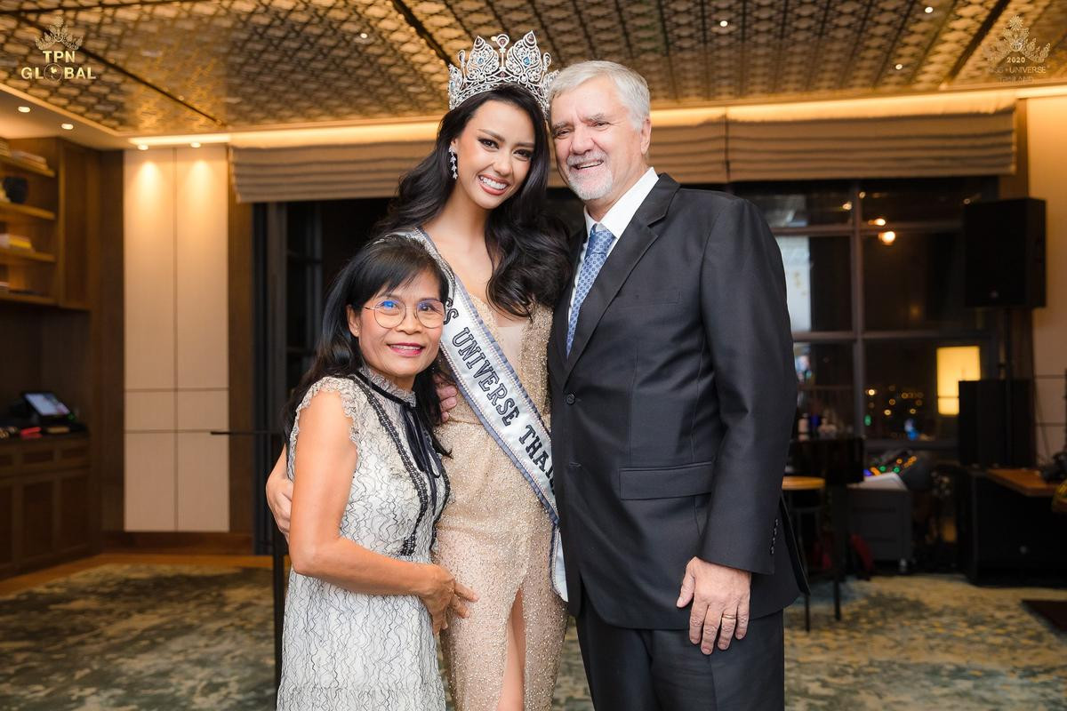 Những đối thủ '5000 máu' mang nhan sắc con lai tuyệt phẩm của Khánh Vân ở Miss Universe Ảnh 6