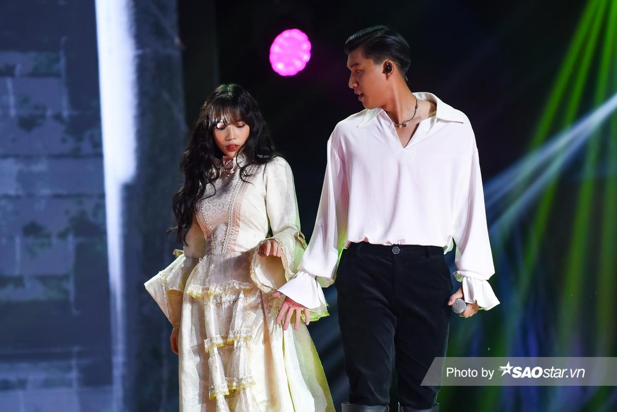 HIEUTHUHAI hóa Romeo tung 'Lời đường mật' chinh phục Lyly, MC ILL còn phải thán phục trình chơi chữ đỉnh! Ảnh 6