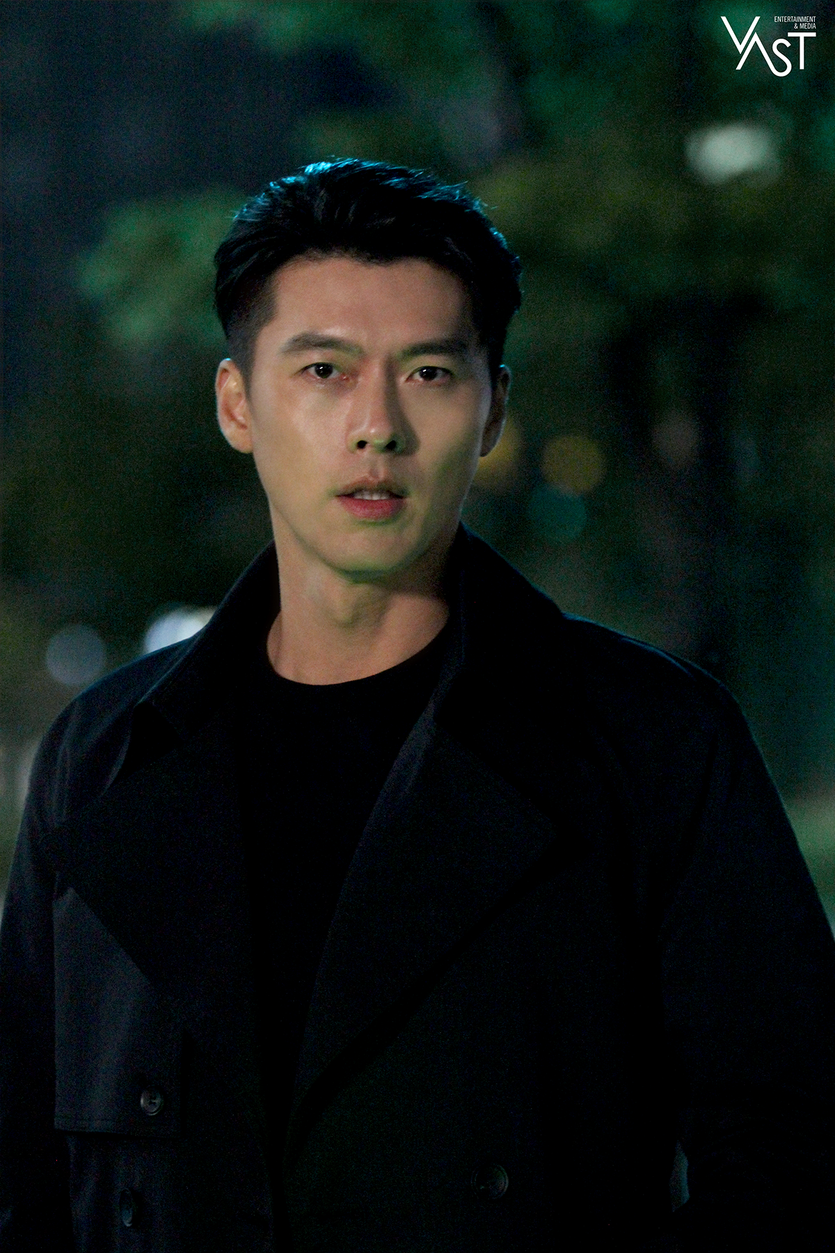 Hyun Bin đẹp đến mức nào mà khiến Son Ye Jin mê mẩn Ảnh 14