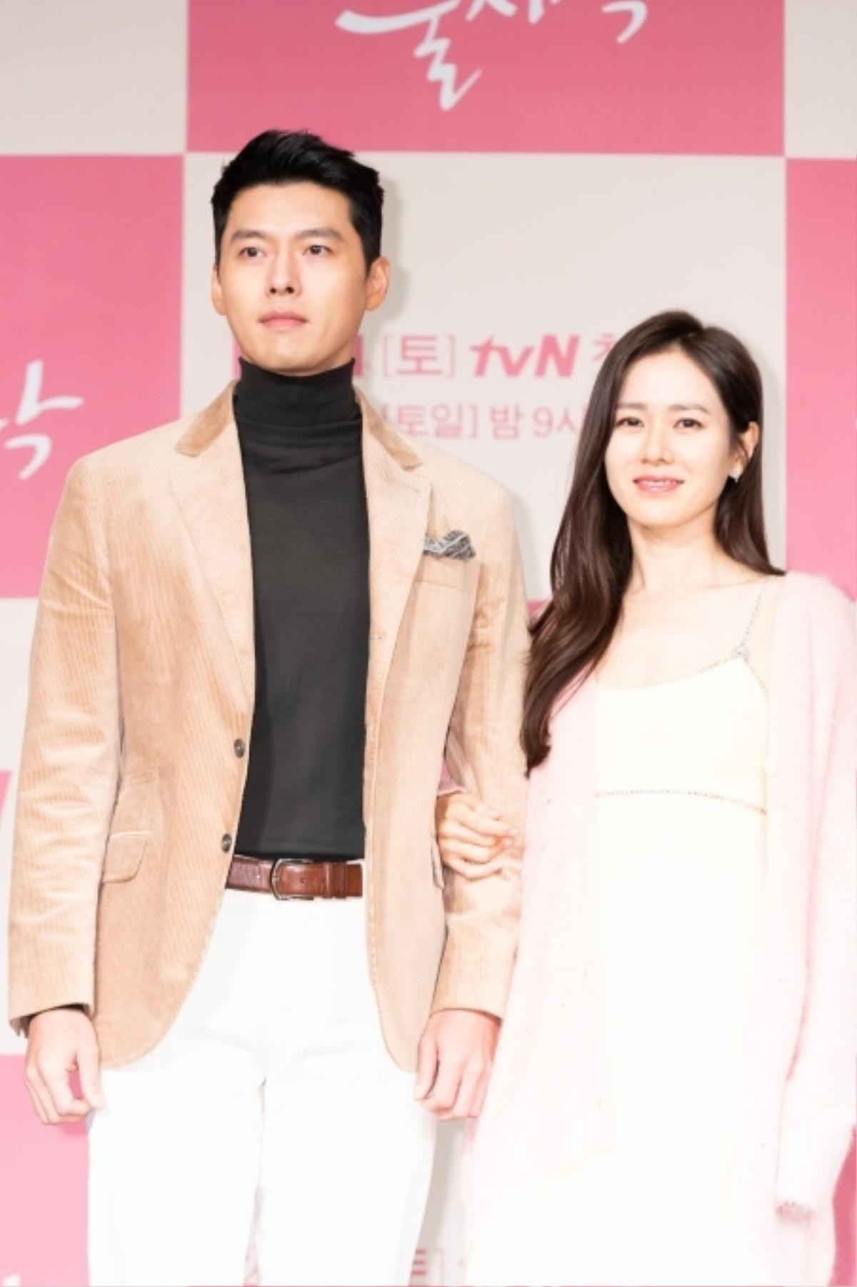 'Vợ chồng' Son Ye Jin - Hyun Bin lại làm mưa làm gió truyền thông: Lý do là gì? Ảnh 2