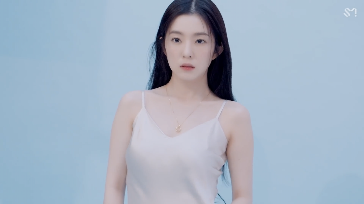 Lộ diện sau scandal: Irene (Red Velvet) 'buồn lãng mạn', hóa cô Tuyết 'Số đỏ' phiên bản Hàn! Ảnh 3