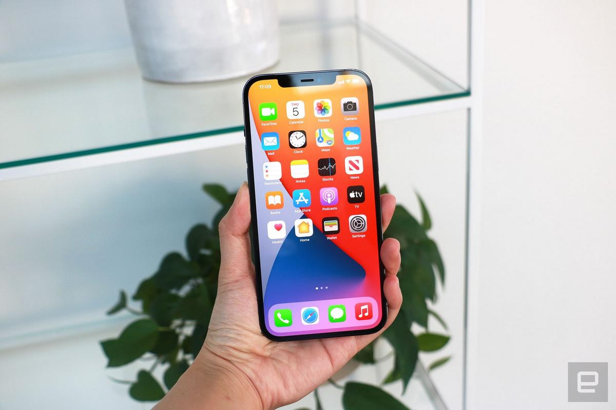 Đây là iPhone 12 Pro Max: Smartphone 'siêu to, khổng lồ' nhất lịch sử Apple Ảnh 5