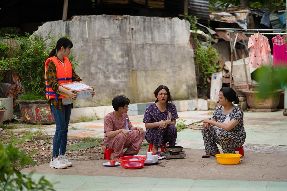 'Tắt tiếng' của Huỳnh Lập - Duy Khánh- Lê Nhân 'cà khịa' CĐM: Từ chuyện Đông Nhi đi đẻ đến cứu trợ mùa lũ Ảnh 12