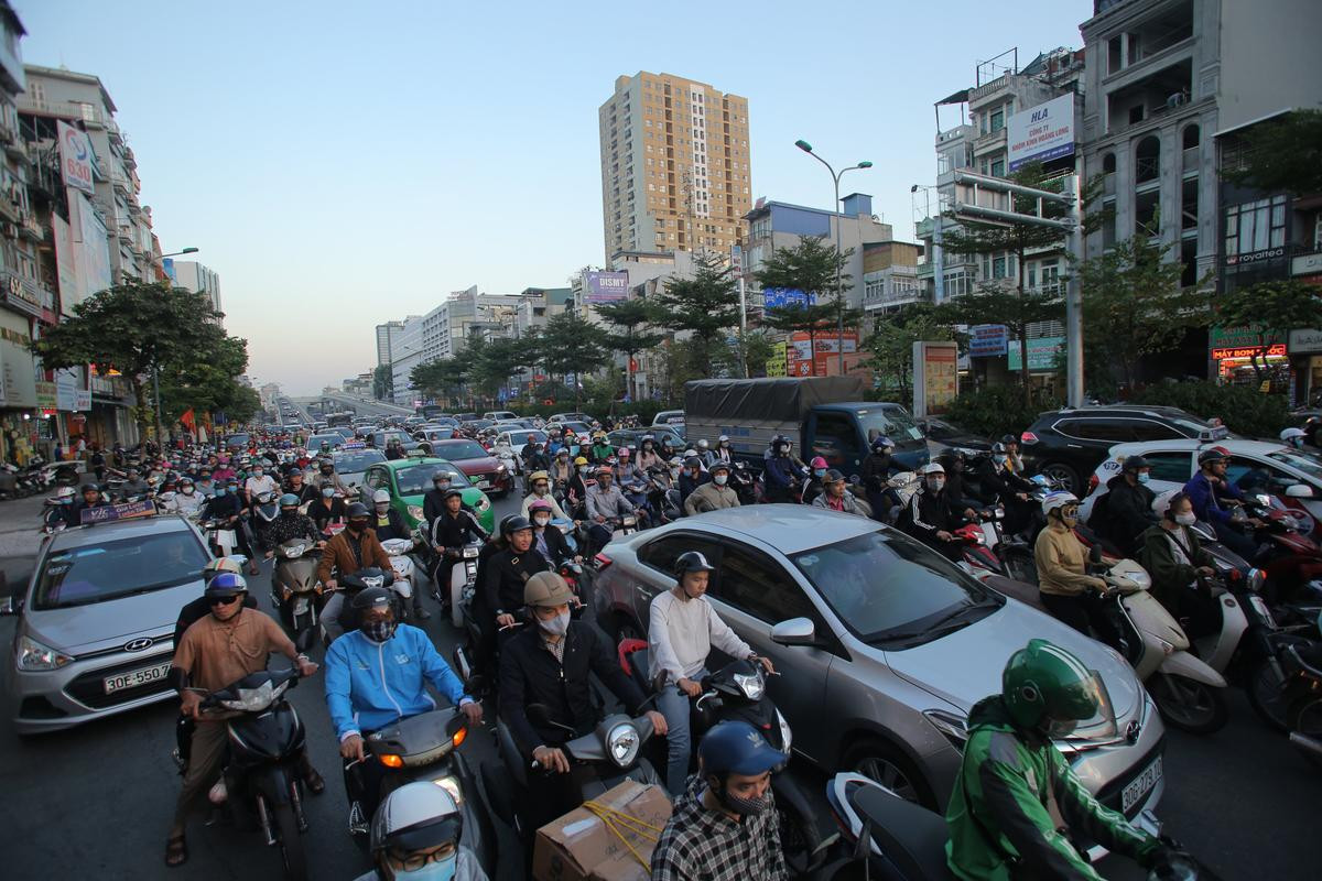 'Con đường đau khổ' Trường Chinh tắc nghẽn kinh hoàng sau 2 ngày thông xe tuyến vành đai 2 hơn 9.400 tỷ Ảnh 13