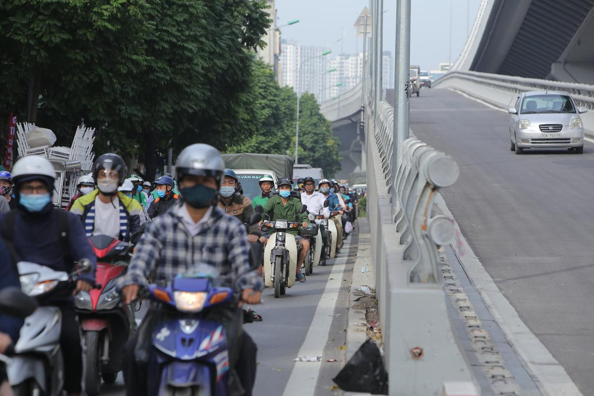 'Con đường đau khổ' Trường Chinh tắc nghẽn kinh hoàng sau 2 ngày thông xe tuyến vành đai 2 hơn 9.400 tỷ Ảnh 11